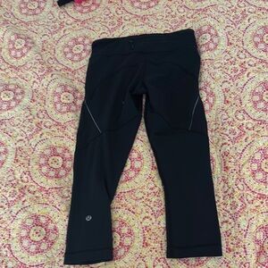 Black Cropped Leggings